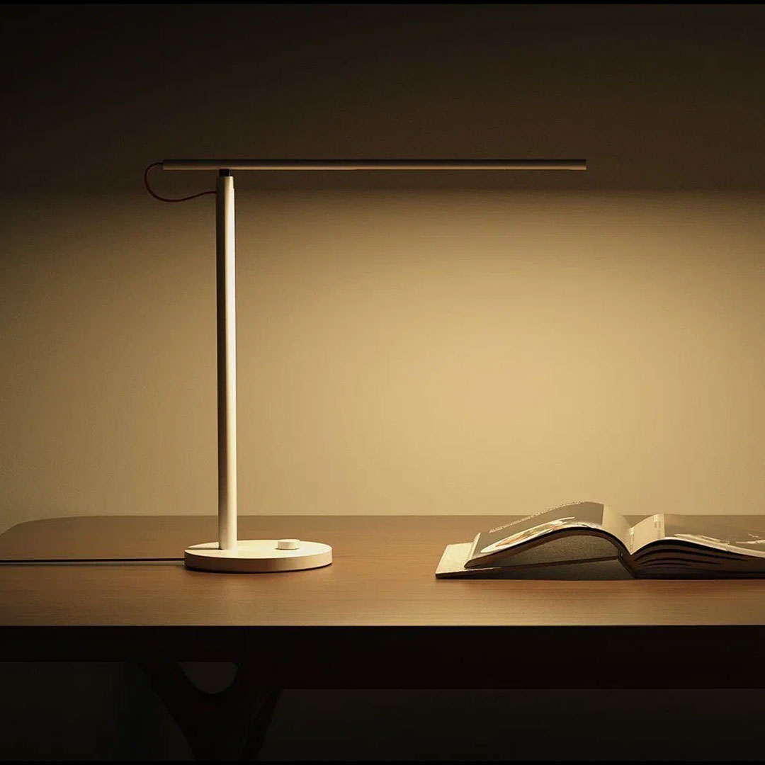 lampa-svetodiodnaya-xiaomi-mi-led-desk-lamp-1s-1.jpg
